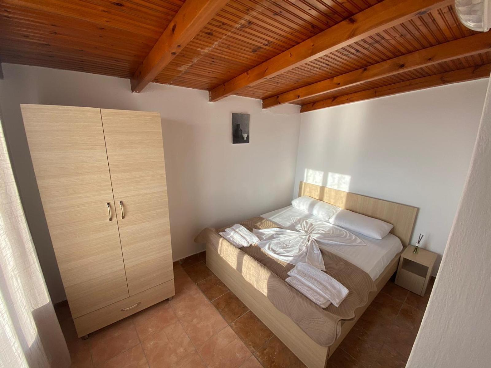 Sea View Apartments Vlore Exterior photo